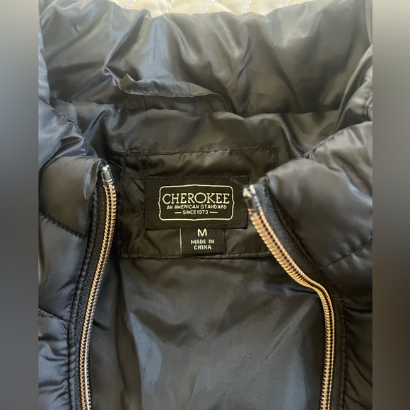 Cherokee size medium jacket - Picture 3 of 4